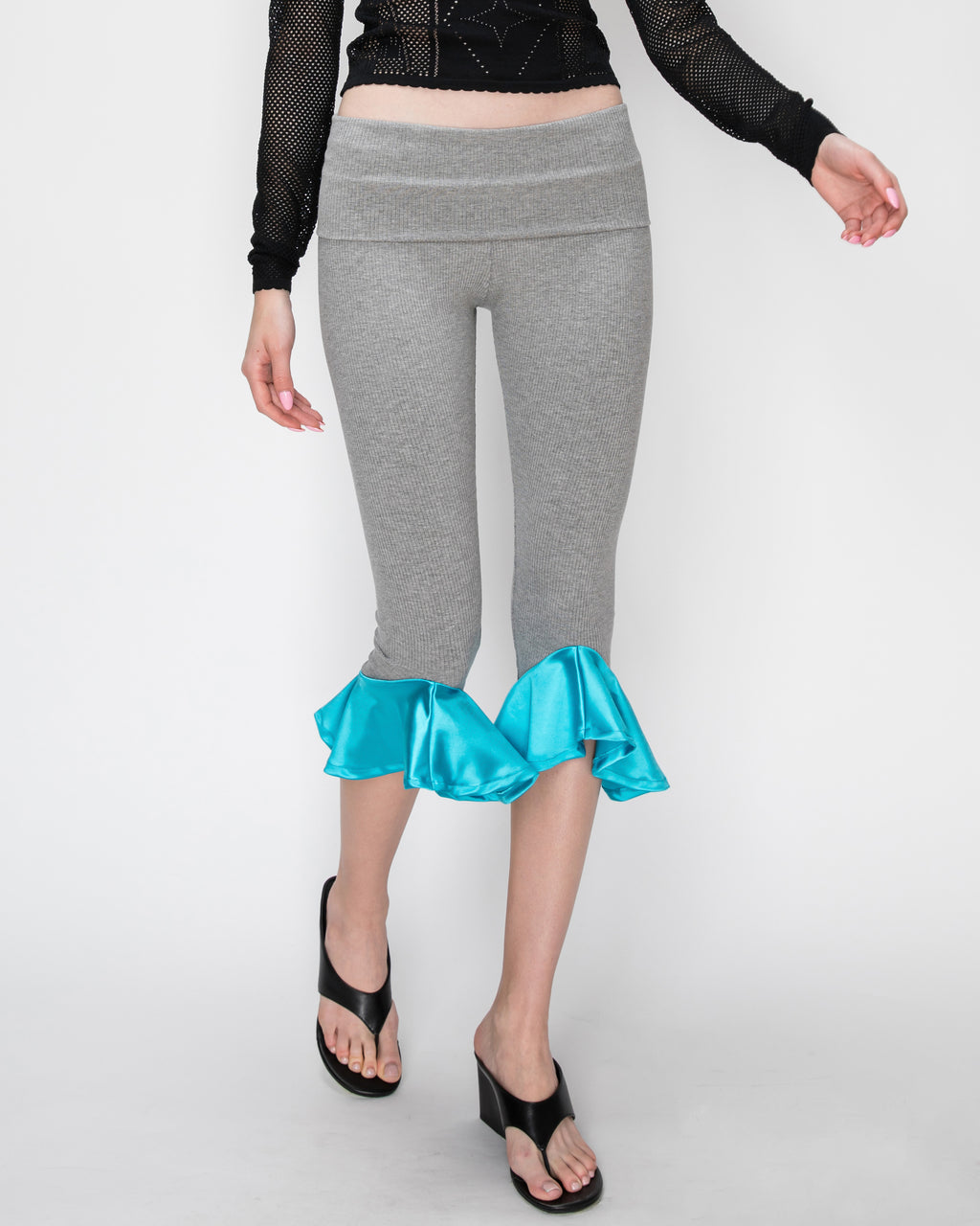 Petal Capri - Heather