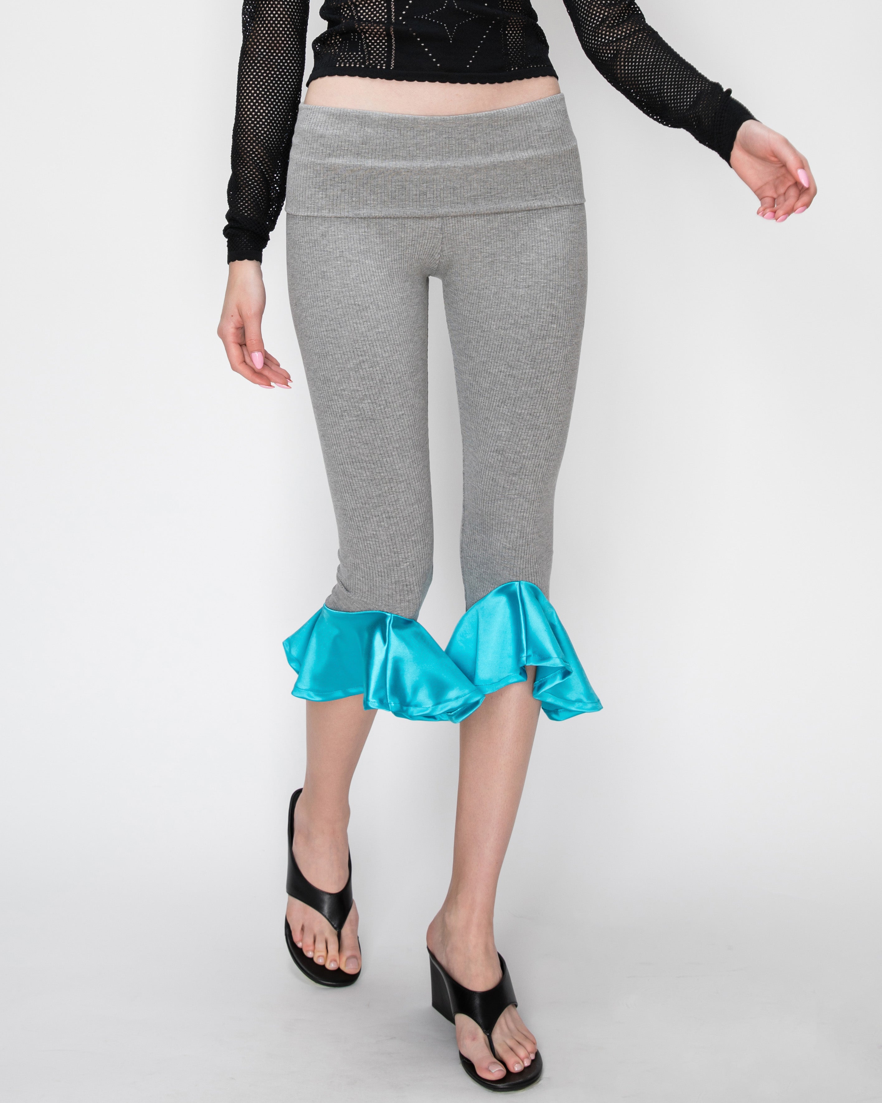 Petal Capri - Heather