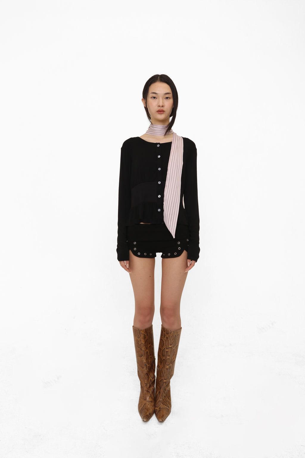 Daisy Longsleeve - Black